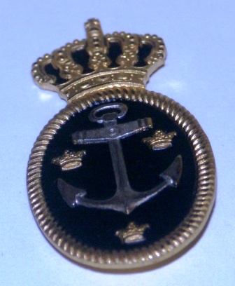 20th century gilt metal badge from the Royal Swedish Navy