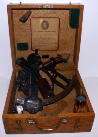 Early 20th century sextant No D549 in original oak case. Made by Heath & Co, New Eltham London SE9 for F. Robson & Co., Newcastle-on-Tyne. Silver scale, two telescopes and seven sun-filters. Last examined February 8, 1939 by the Hezzanith Instrument Works London. 