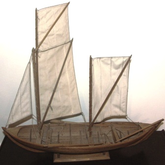Early 20th century Swedish clinker-built wooden model depicting a "Gotlänsk Tvåmänning" (typical boat used on the island Gotland)