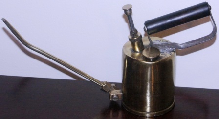 Early 20th century brass lubricating oil can. Trade mark Lubrex, manufactured by AB Optimus Upplands-Väsby Sweden. 