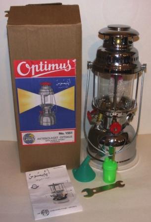 20th century chrome-plated kerosene table/ceiling lamp made in Sweden by Optimus No 1551/500 CP. Incl instructions for use, spare parts and original box. Unused condition. 