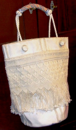 Sailor-made macramé bag. 