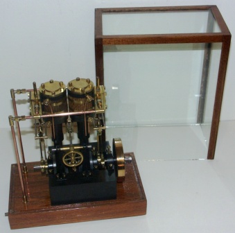 20th century individually built functional two cylinder steam engine model, powered by steam or compressed air. Glass cased. 