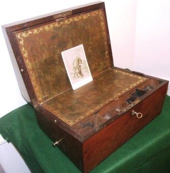 Early 20th century mahogany marquetry writing box. With leather dressed writing slope, one drawer and pen- & ink trays.
