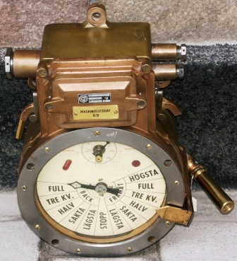 20th century engine room telegraph made of brass, as used by the Swedish Navy. Made 1943 by Webesenior Hagen UK.