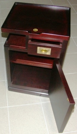 A pair of 1950’s bedside cabinets in mahogany and brass from the Italian liner M/N G. Verdi. Left and right hung compartment, door and drawer.