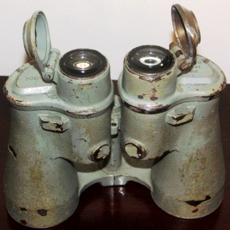 20th century naval binocular made of metal. 8x60, marked S.N./T. 3006, 49931 blc.