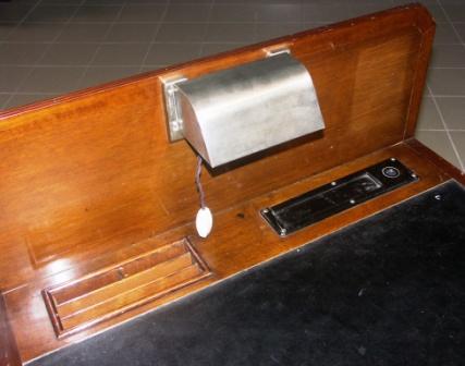 Writing desk in mahogany with desk lamp and ink container